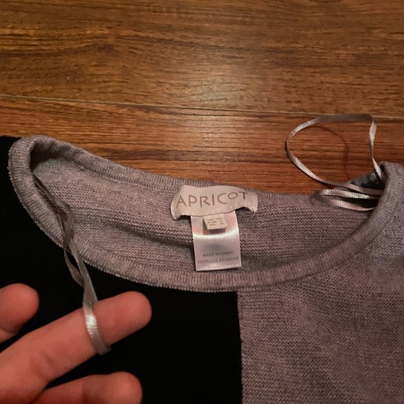 apricot long sleeve sweater - Picture 3 of 6